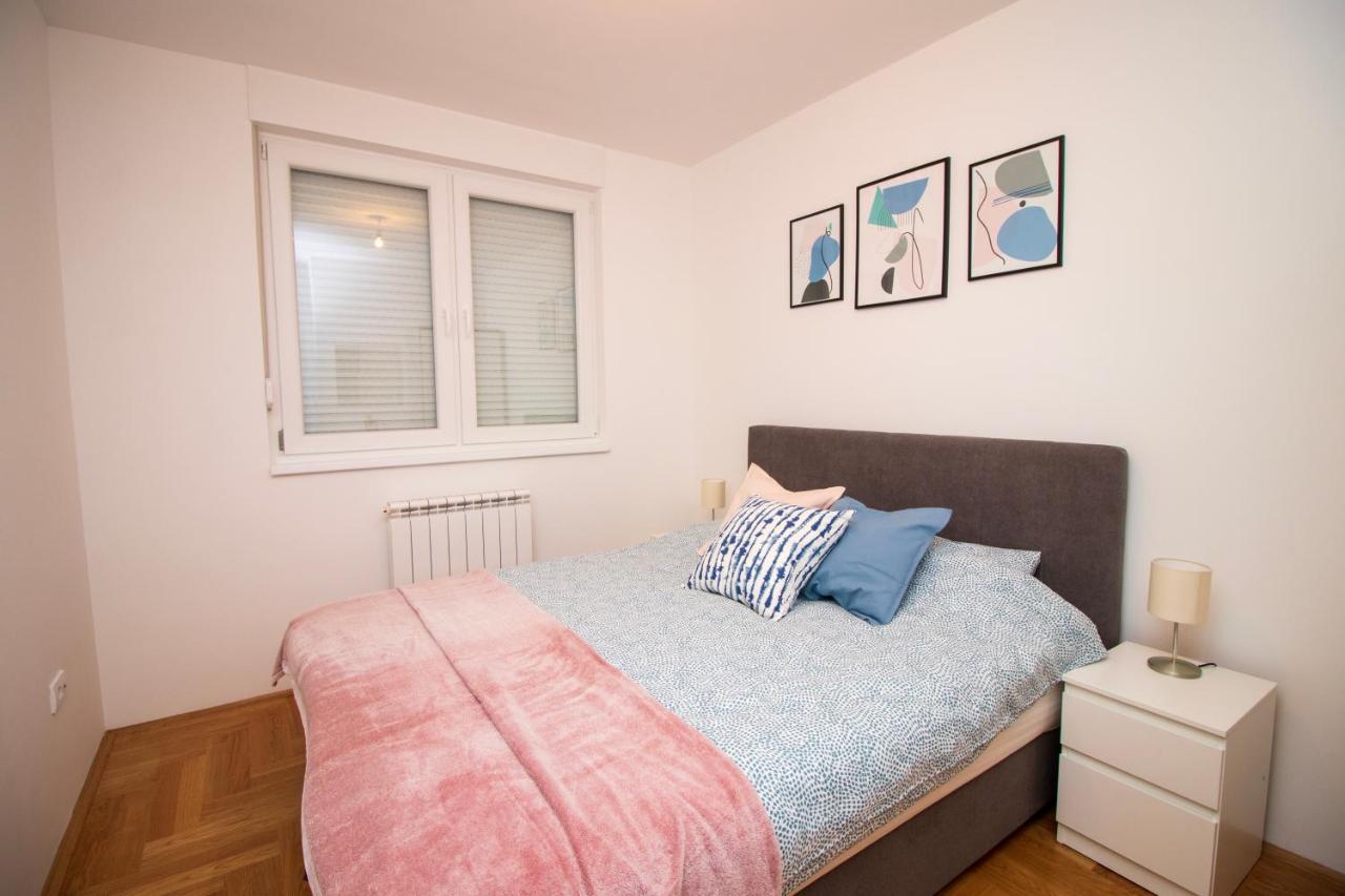 M&A Apartment-Easy Airport Lukavica Extérieur photo
